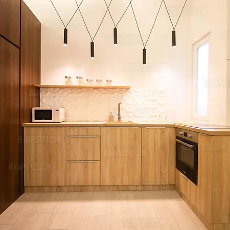 Birds ブダペスト