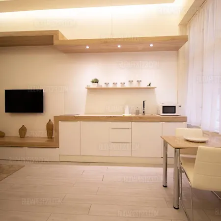 Birds * ブダペスト